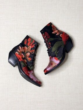 Free People Grove x Jeffrey Campbell Elmcroft Lace-Up Western Ankle Boot